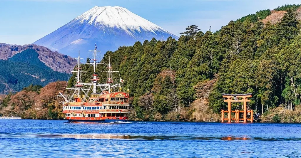 Mt Fuji 5th Station & Hakone Cruise Bus Tour with Bullet-Train Return